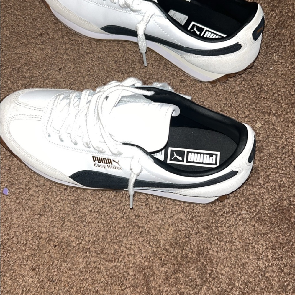 Puma Easy Rider White and Black Sneakers